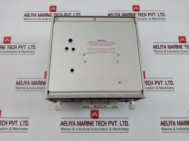 178 Linear Ic Test Fixture 0 To 30V Tektronix