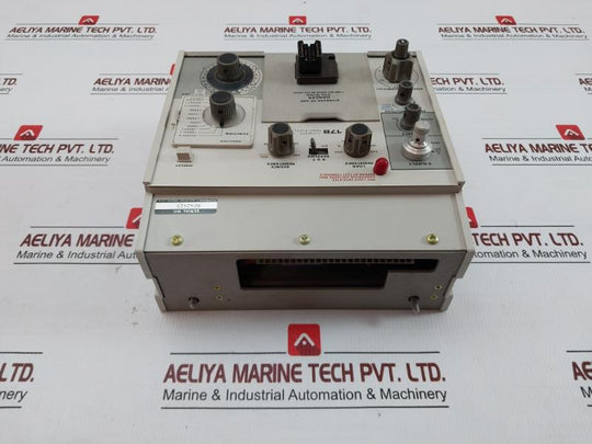 178 Linear Ic Test Fixture 0 To 30V Tektronix