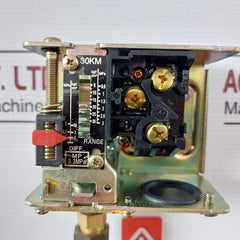 Linero Controls Hs-230 Pressure Control Switch 0.5-3 Mpa Ac 125V/250V 3.3 Mpa