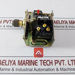 Linero Controls Hs-230 Pressure Control Switch 0.5-3 Mpa Ac 125V/250V 3.3 Mpa
