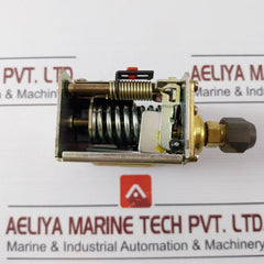 Linero Controls Hs-230 Pressure Control Switch 0.5-3 Mpa Ac 125V/250V 3.3 Mpa