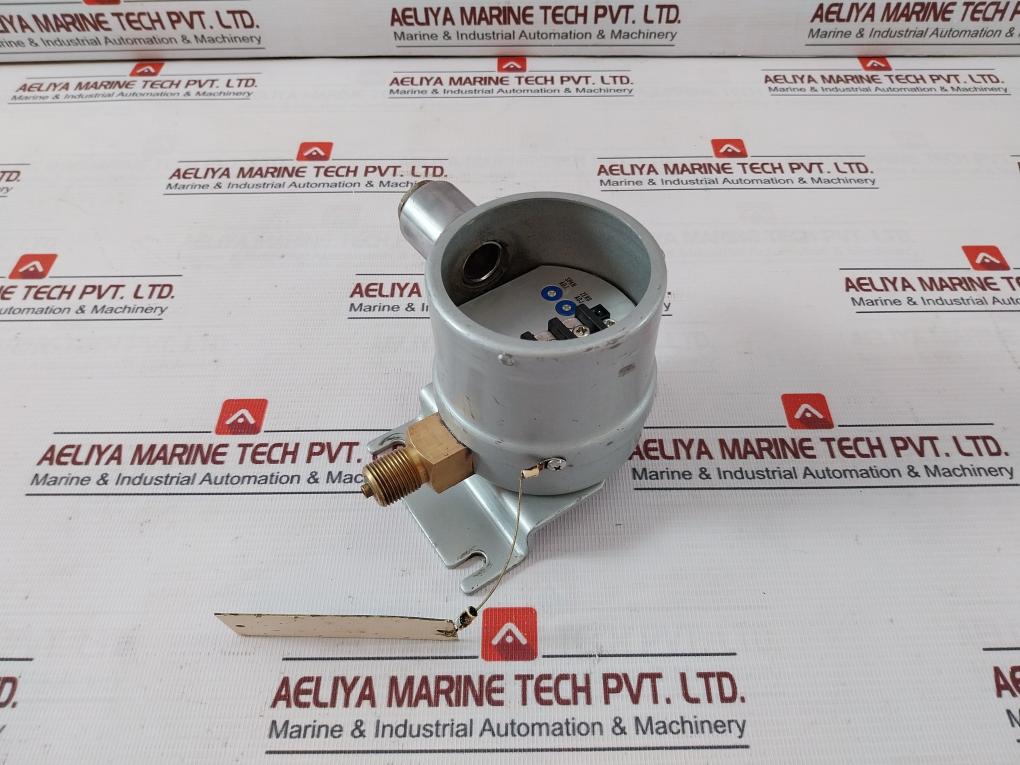 Liniax Pif091/4220 Pressure Transmitter F.O. Bunk Press Oscg Dc 24V