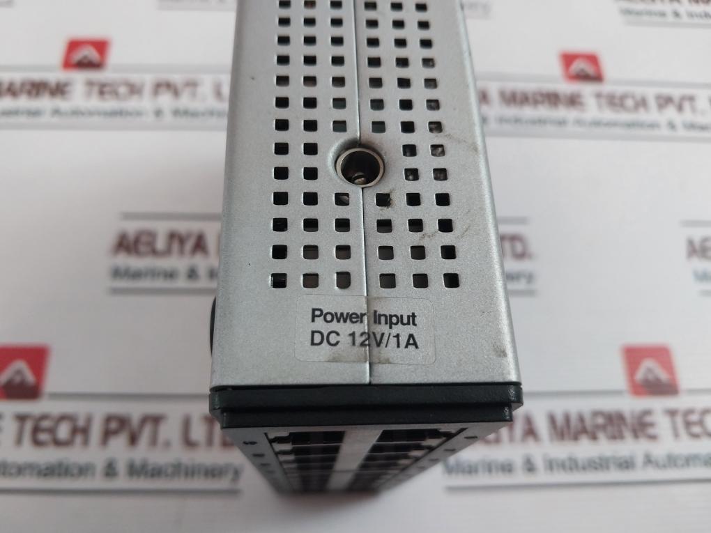 Linksys Sd216 16-port 10/100 Desktop Ethernet Network Switch Ver.2