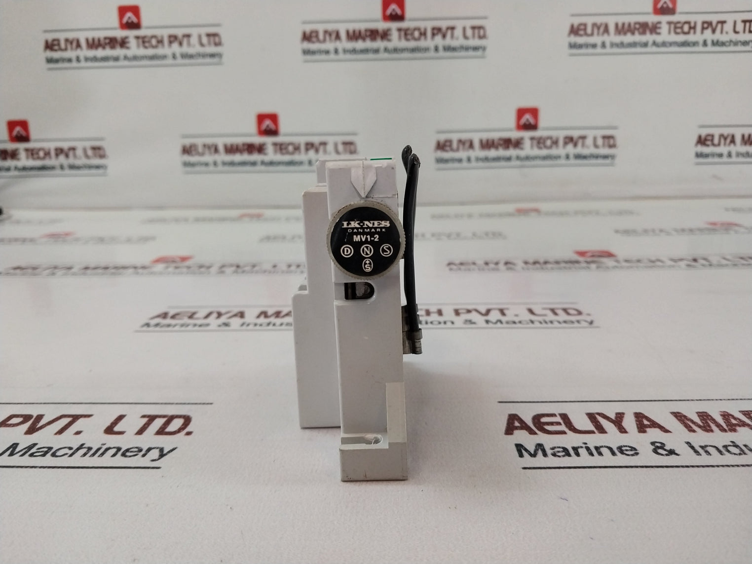 Lk-nes Mv1-2  Magnetic Contactor 500V Ac 4-6.3 A