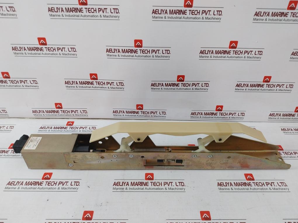 Lm Liftmaterial 0805020119 Elevator Door Header 230V