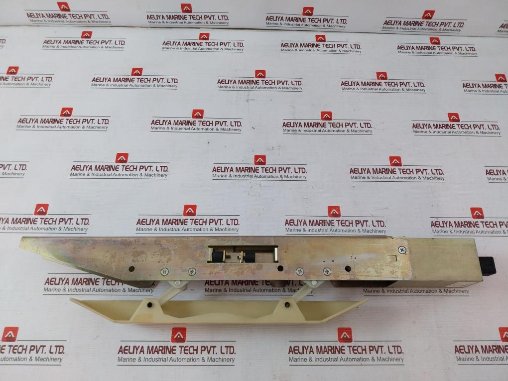 Lm Liftmaterial 0805020119 Elevator Door Header 230V