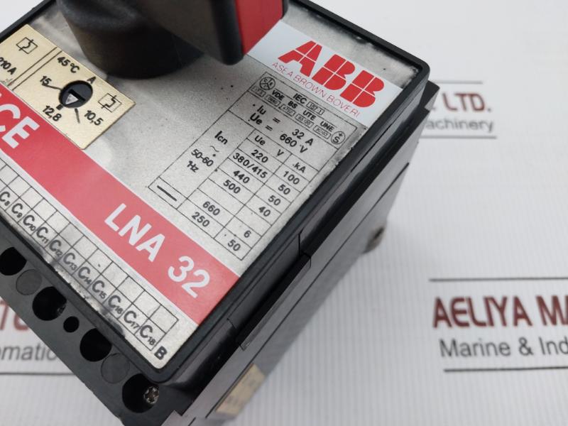 Lna 32 Low-voltage Current Circuit Breaker Sace Abb 50-60 Hz