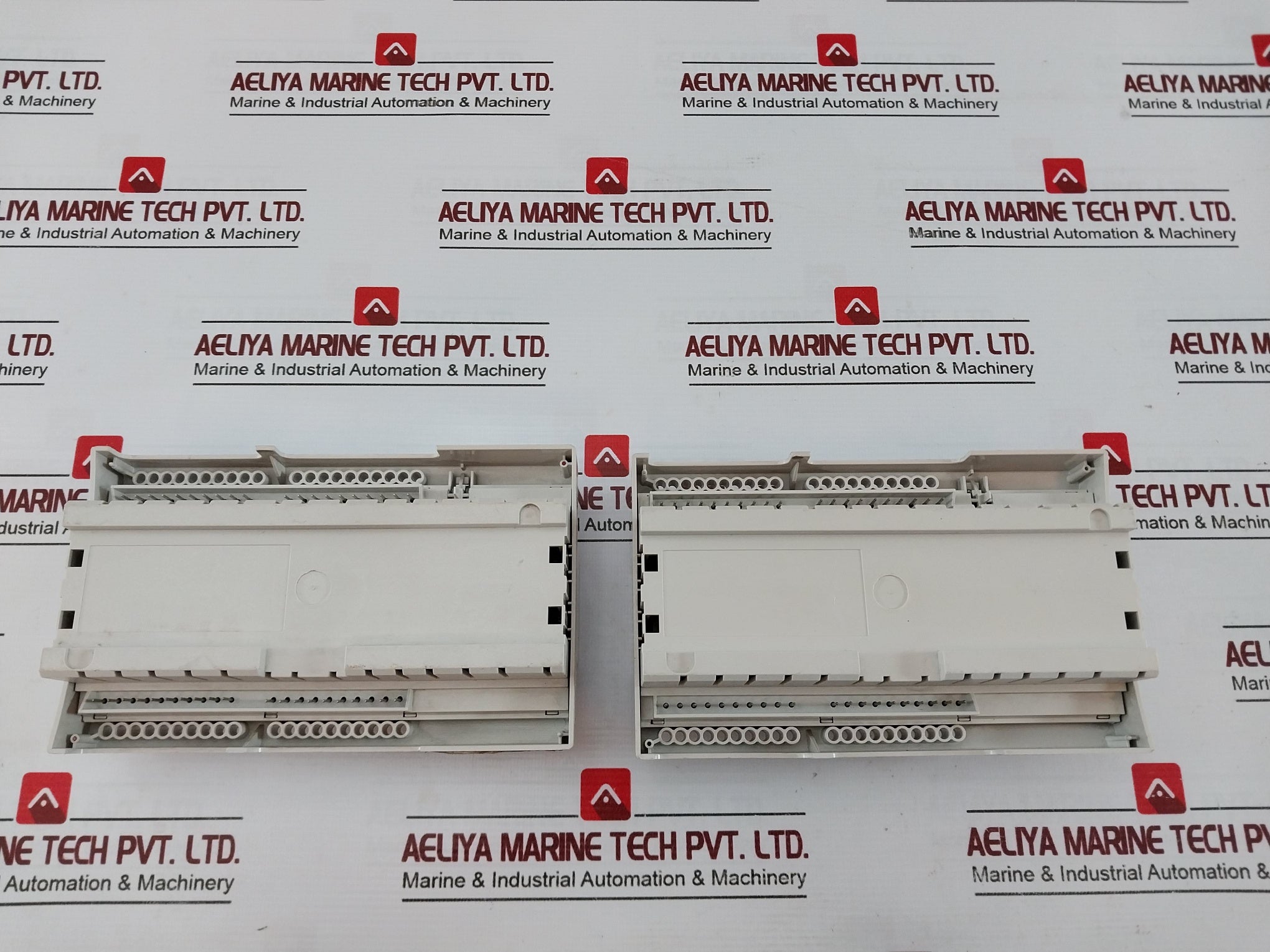 Lonmark Tac Xenta 301/N/P Programmable Controller 24Vac 10Va Hw 2.2