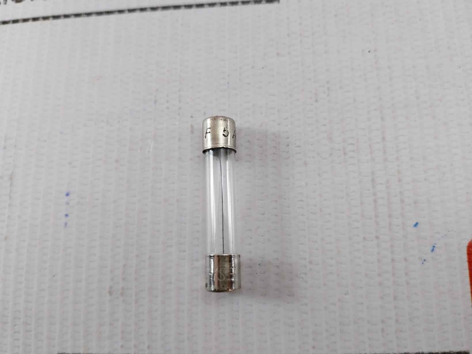 Lot Of 10X Esi F 5 A Glass Cartridge Fuse 6.35Q X 32 M.M 250V