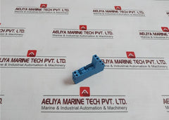 Lot of 10X FINDER 95.05 Clamp Terminal Socket 10A-250V 300V Max 10A Per Pole
