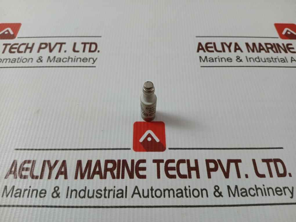 Lot Of 10X Kvgy D 01-4A Gl Bottle Fuse 400V~