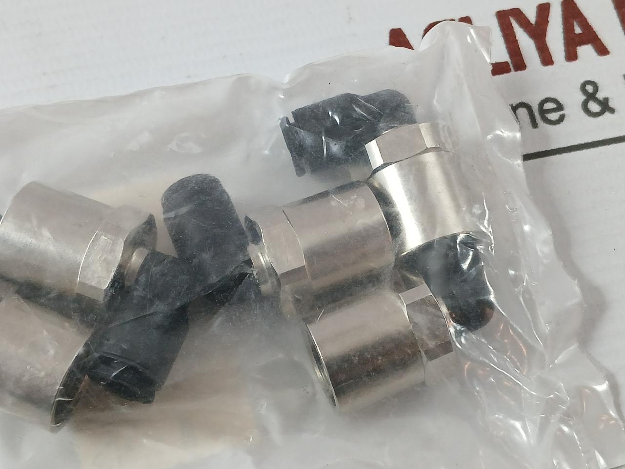 Lot of 10X RS 227-5969 Pneumatic Push-to-Connect Fitting 6mm 1/4 Inch
