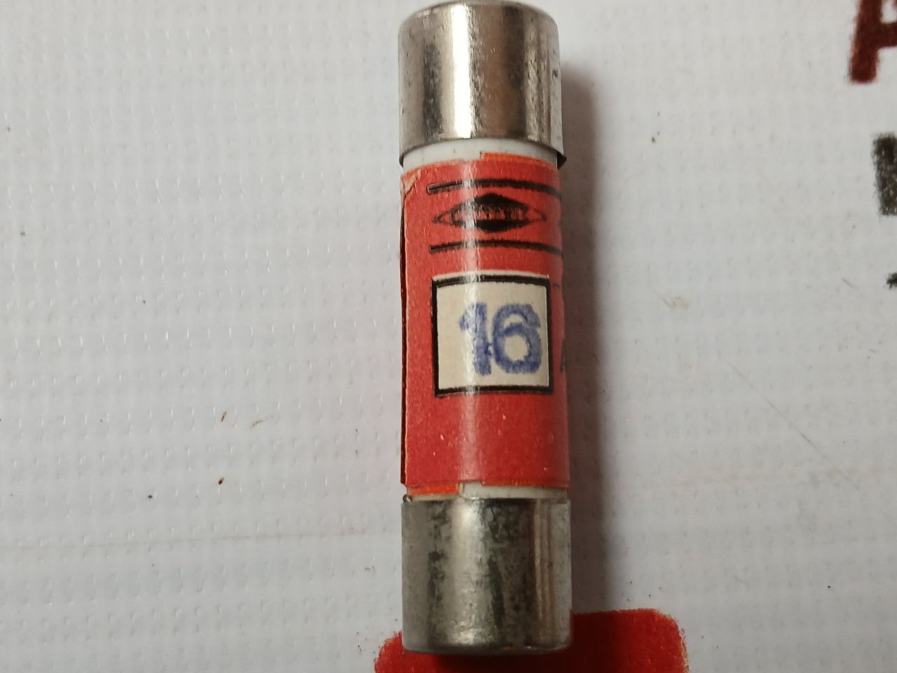 Lot of 10X 16A 600VAC Current Limiting Fuses, ACTION AM 10X38