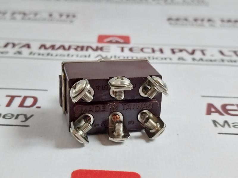 Lot of 10X 505006 Toggle Switch