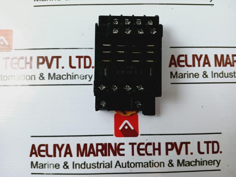 Lot of 13X Omron PTF14A-E Relay Base 1339H2 Max 10A 240V