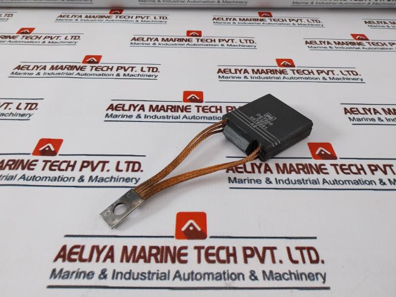 Lot of 13x National Carbon DE7000 Brush, 9578681