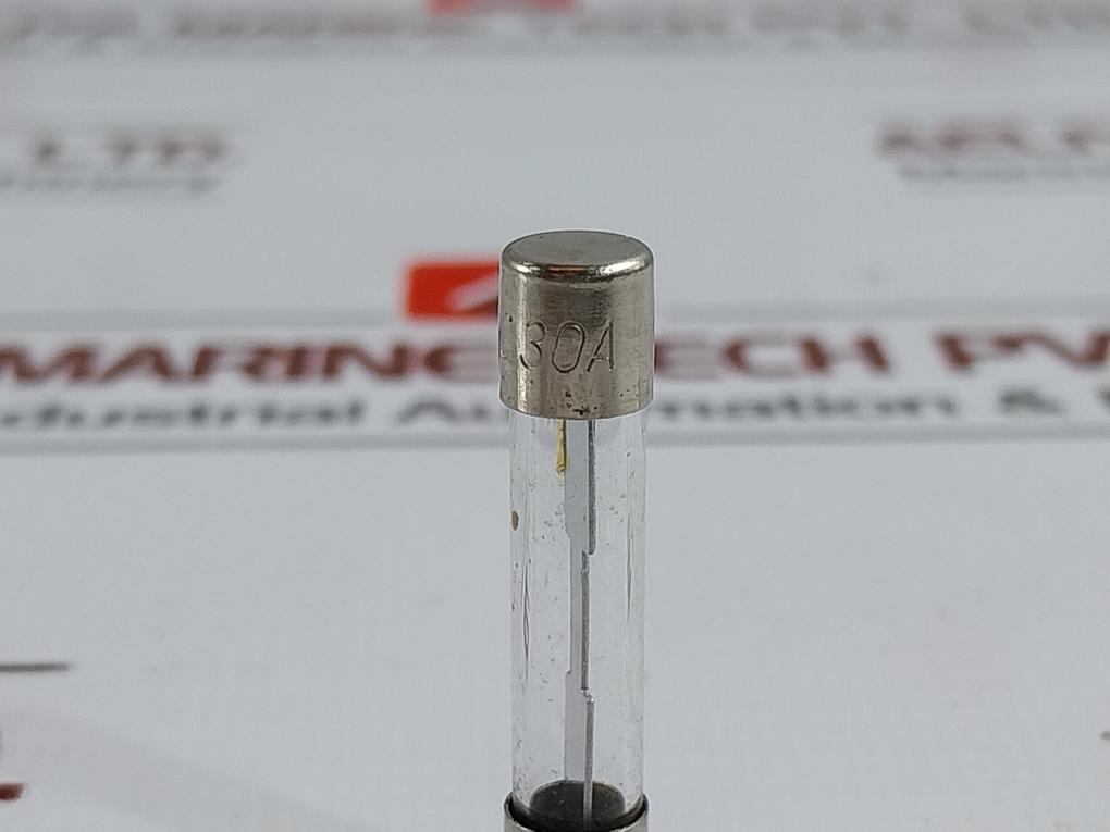Lot of 19X Buss AGC-30A Glass Tube Fuse 32V, 4XH53