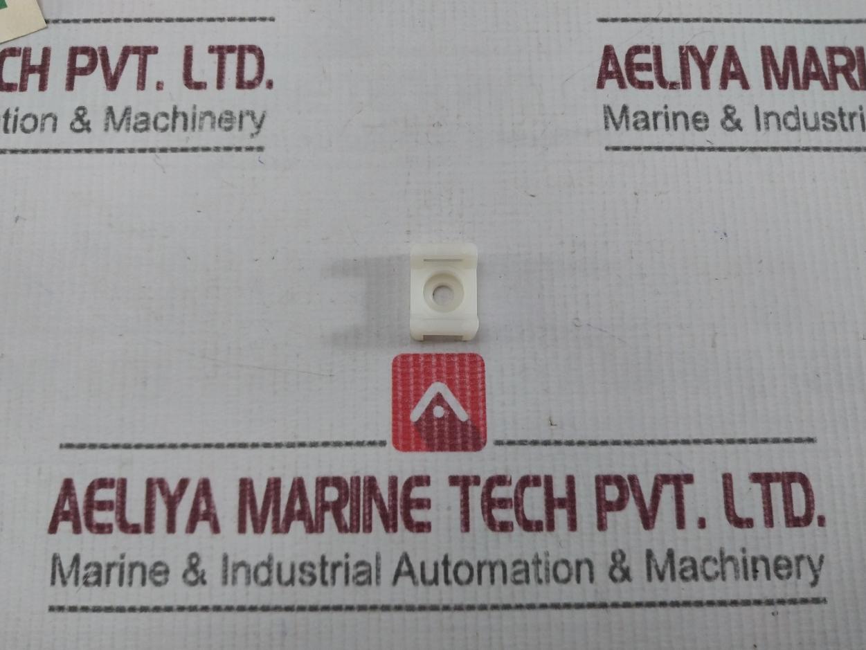 Lot Of 253X Greenlite Gcm-l Screw-fixed Cable Tie Mount Base