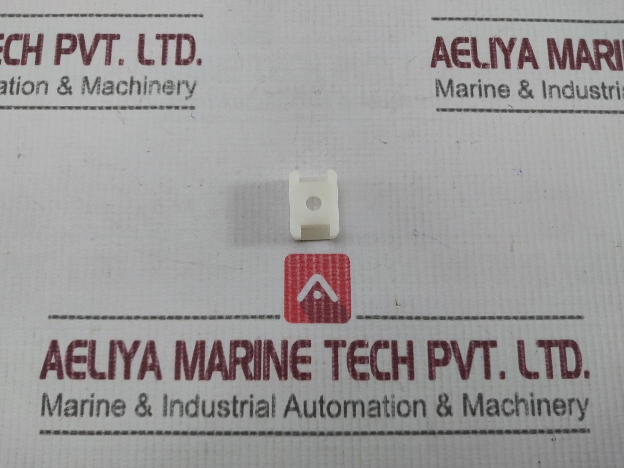 Lot Of 253X Greenlite Gcm-l Screw-fixed Cable Tie Mount Base