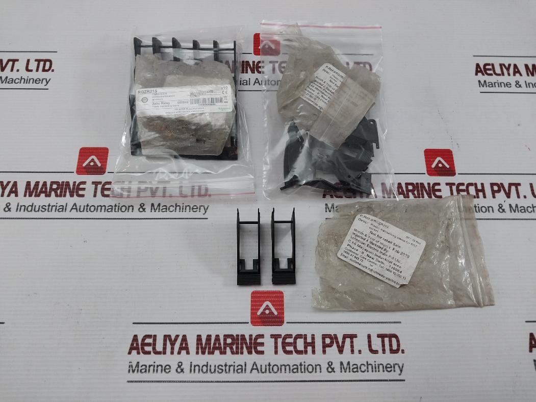 Lot Of 29X Schneider Electric Rgzr215 Plastic Maintaining Clamp For Rgz Socket