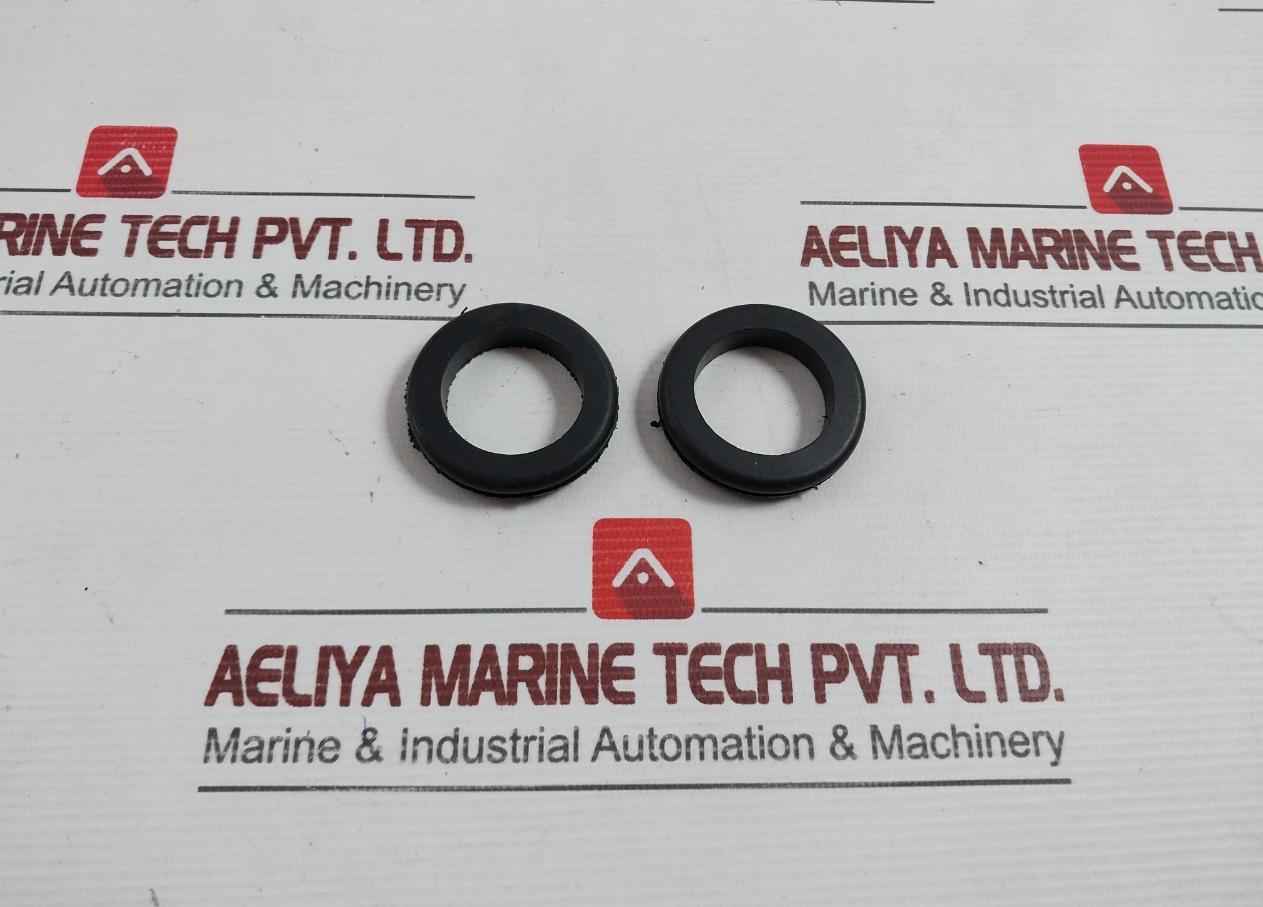 Lot Of 2X 1X4312 Grommet