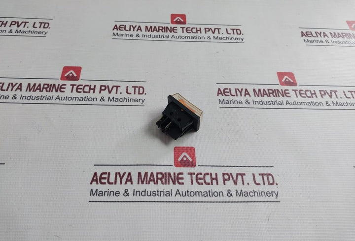 Lot Of 2X 321300-0006 82 Switch for Hot Bain 16 (6)/250