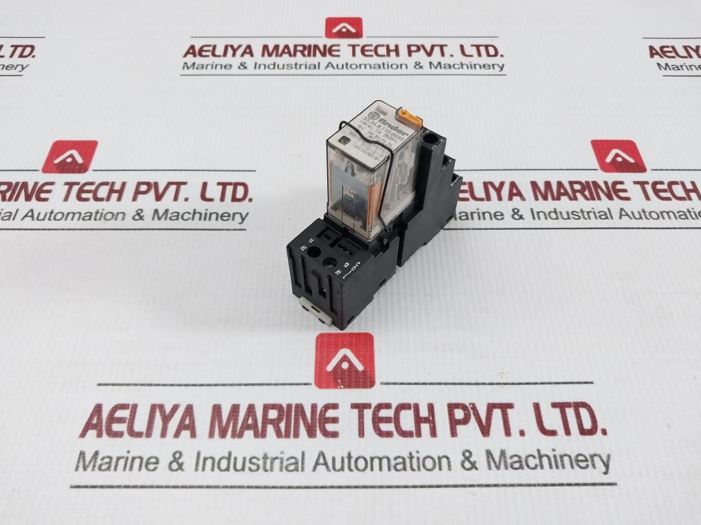 Lot Of 2X 55.34.8.110.0050 Plug-in Relay With Socket 10A 250V Finder