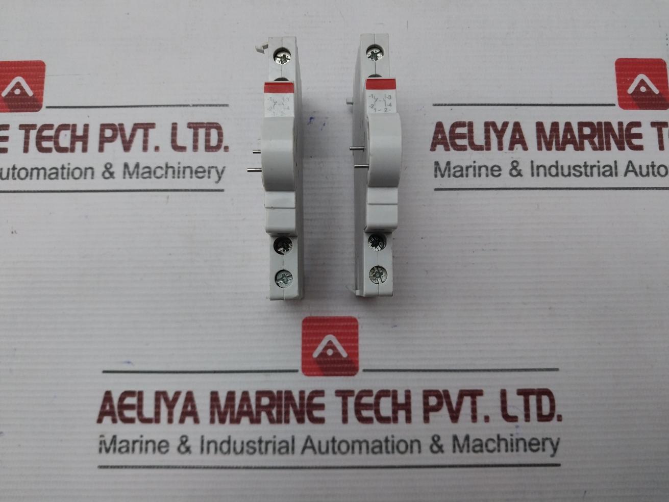 Lot Of 2X Abb Auxiliary Contact Block 10A S2C-h6-11R Iec/En 62 019