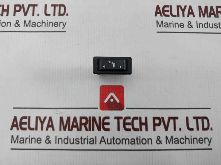 Lot Of 2X Arcolectric C1522At Panel Switch F/Early Generation Ax 16(4)A 250Vac