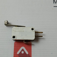 Lot of 2X CHERRY E2150K0 Roller Miniature Pressure Switch 0.1A 125 VAC