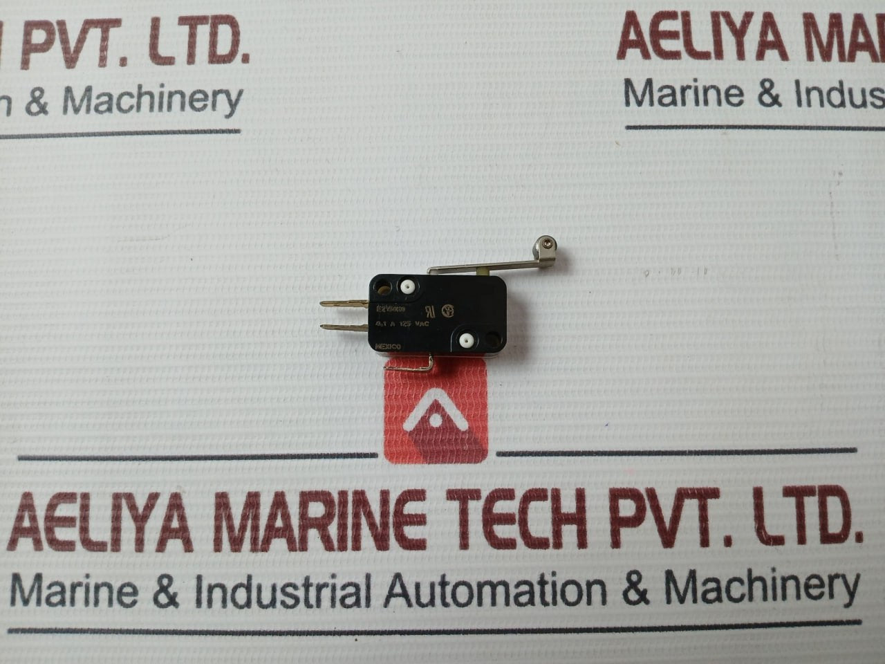 Lot Of 2X Cherry E2150K0 Roller Miniature Pressure Switch 0.1A 125 Vac