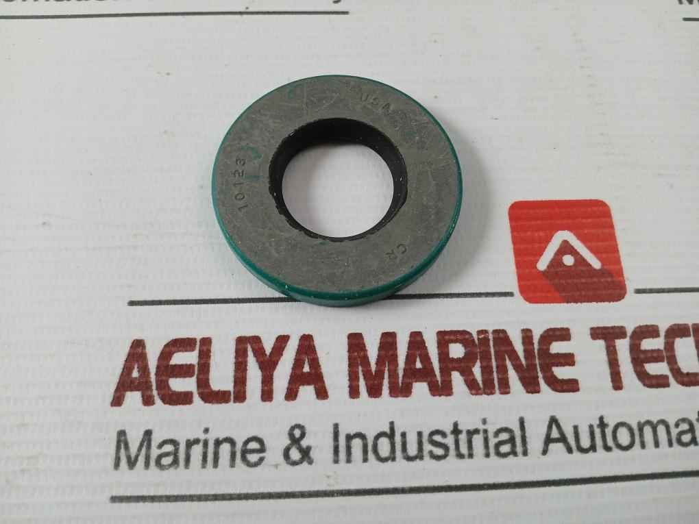 Lot Of 2X Cr Seals 10123 Oil Seal