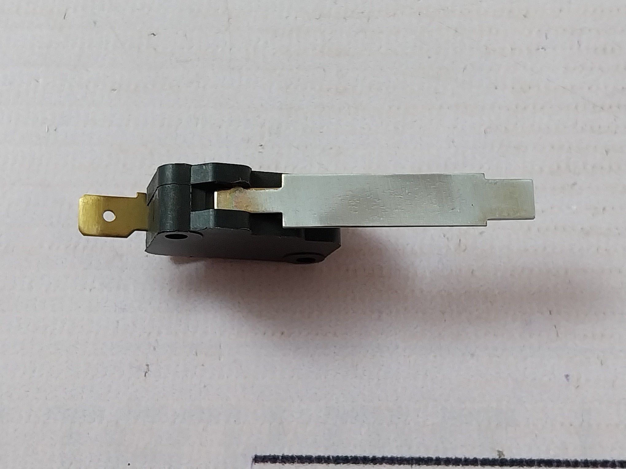 Lot of 2X Crouzet Ipso 209/00145/00 Microswitch W/ Lever 10A 250V- 209/00145/00