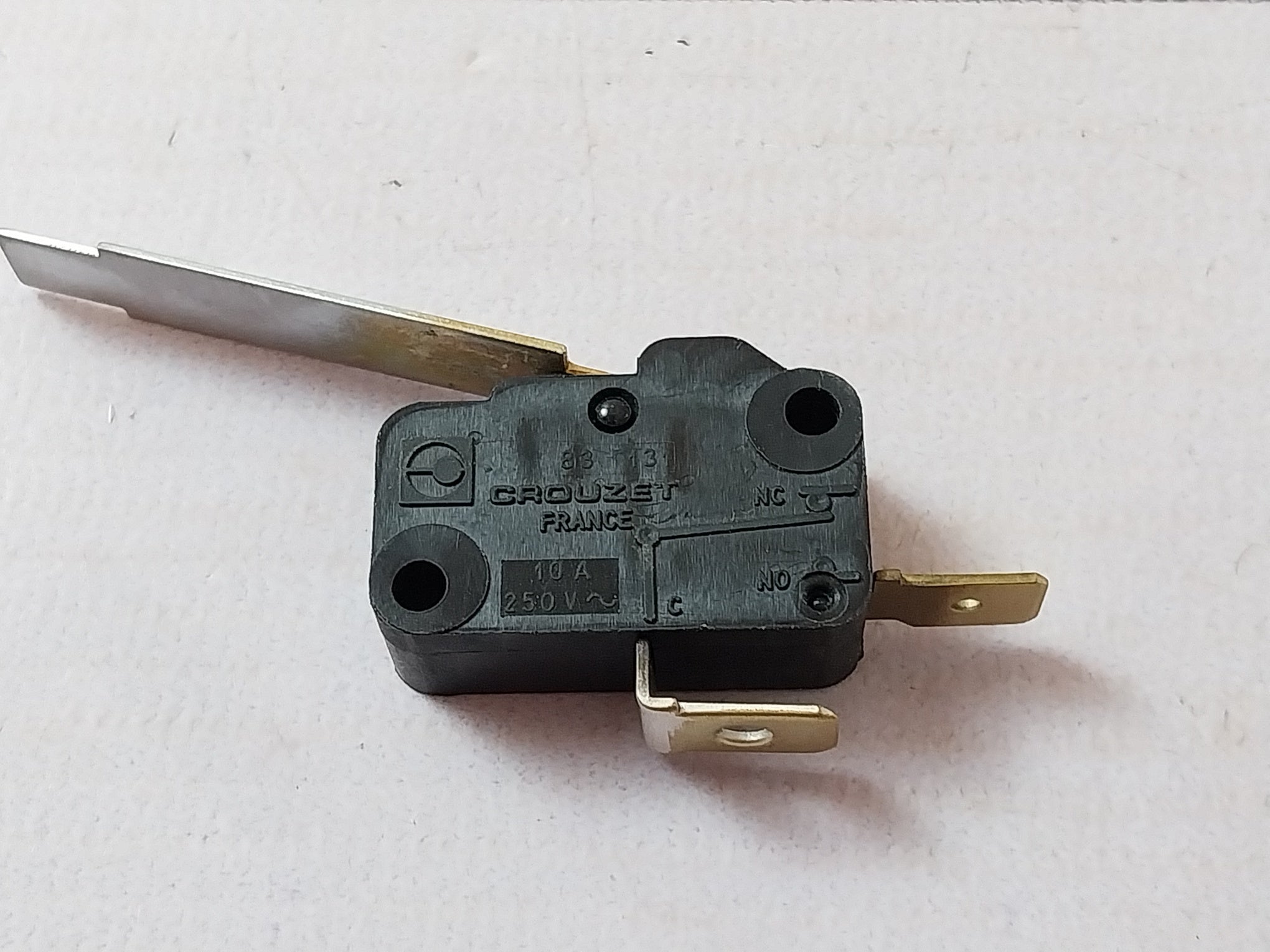 Lot of 2X Crouzet Ipso 209/00145/00 Microswitch W/ Lever 10A 250V- 209/00145/00