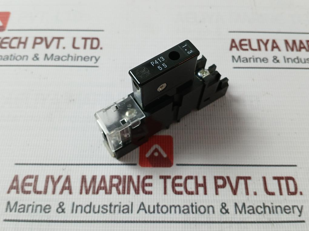 Lot Of 2X DAITO P413 Circuit Protector 1.3