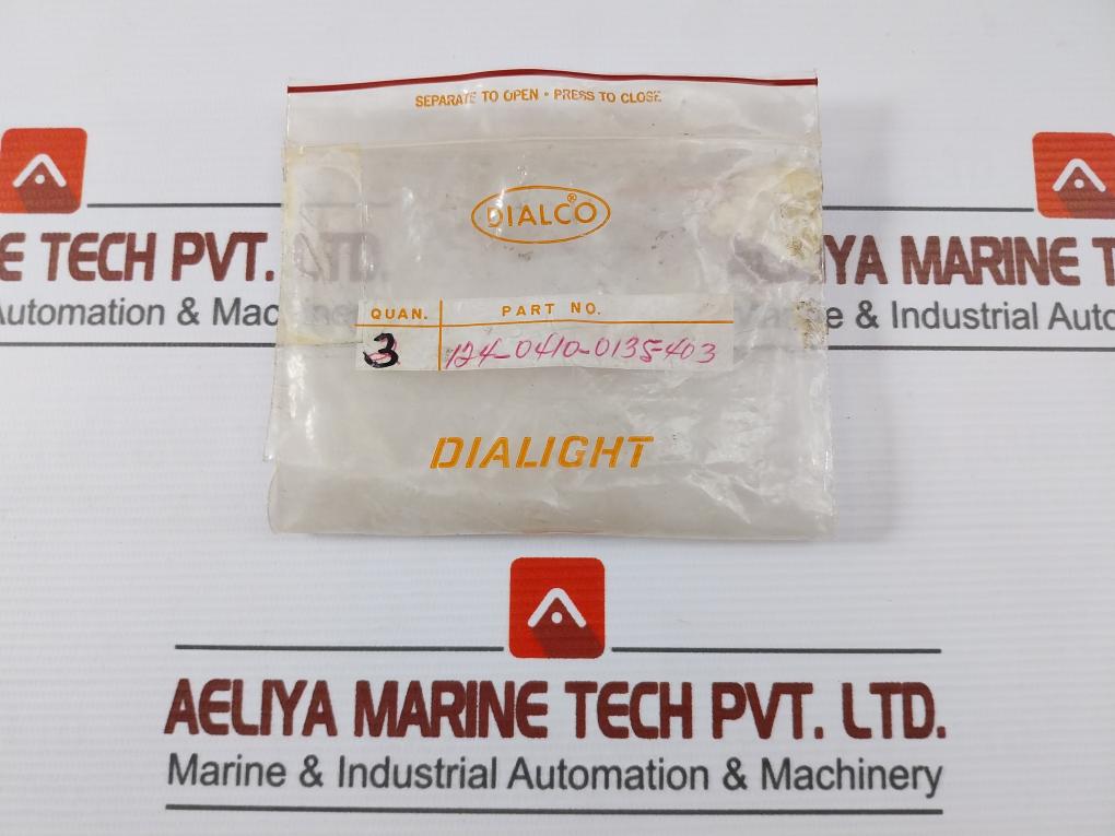 Lot of 2X DIALIGHT 124-0410-0135-403 Light Holder Kit