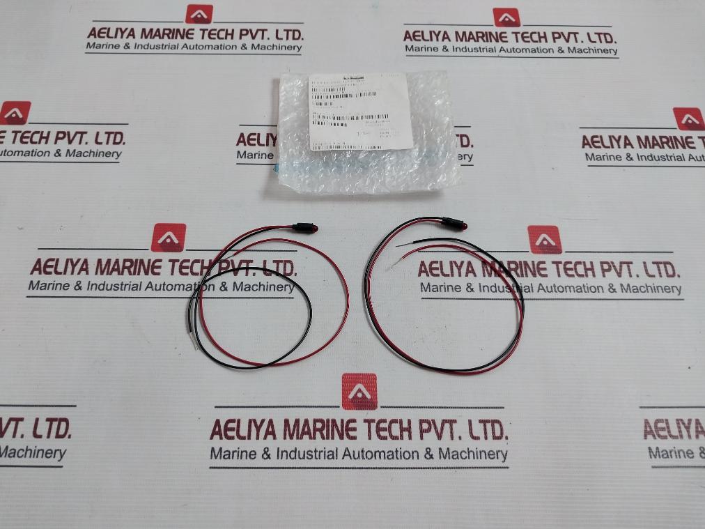 Lot Of 2X Dialight 559-0103-007F Led Panel Mount Indicator