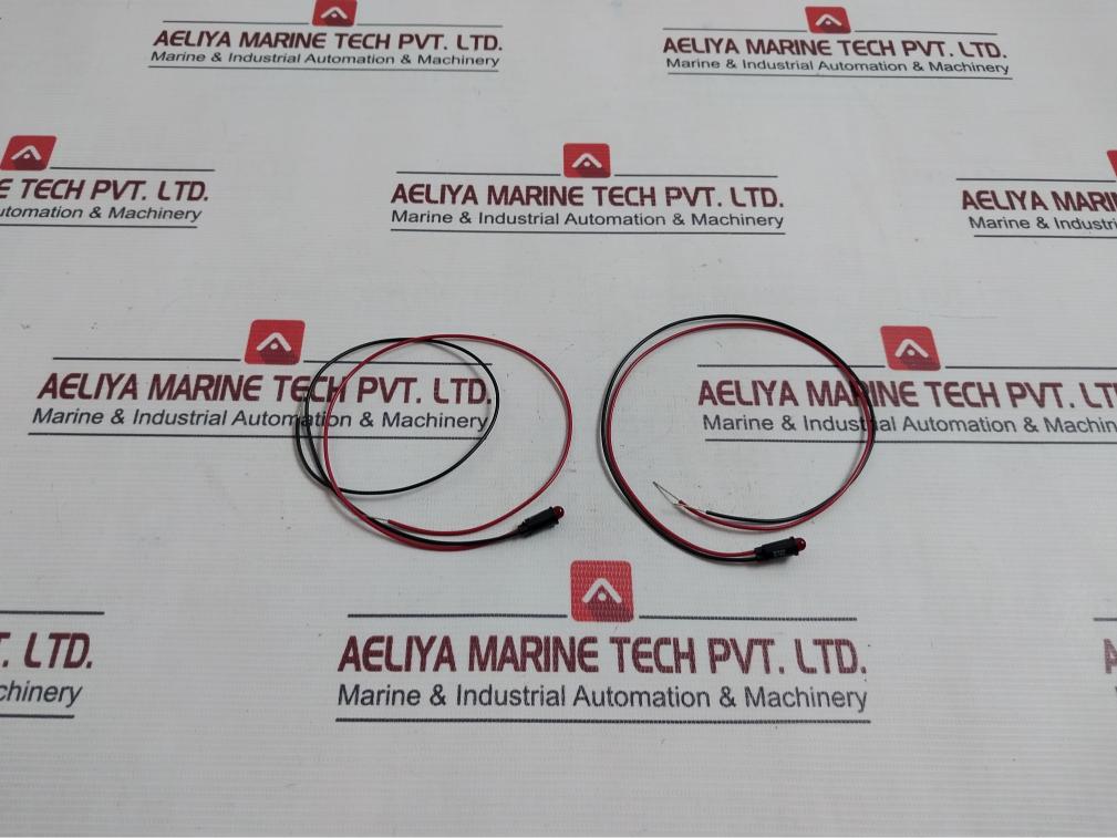 Lot Of 2X Dialight 559-0103-007F Led Panel Mount Indicator