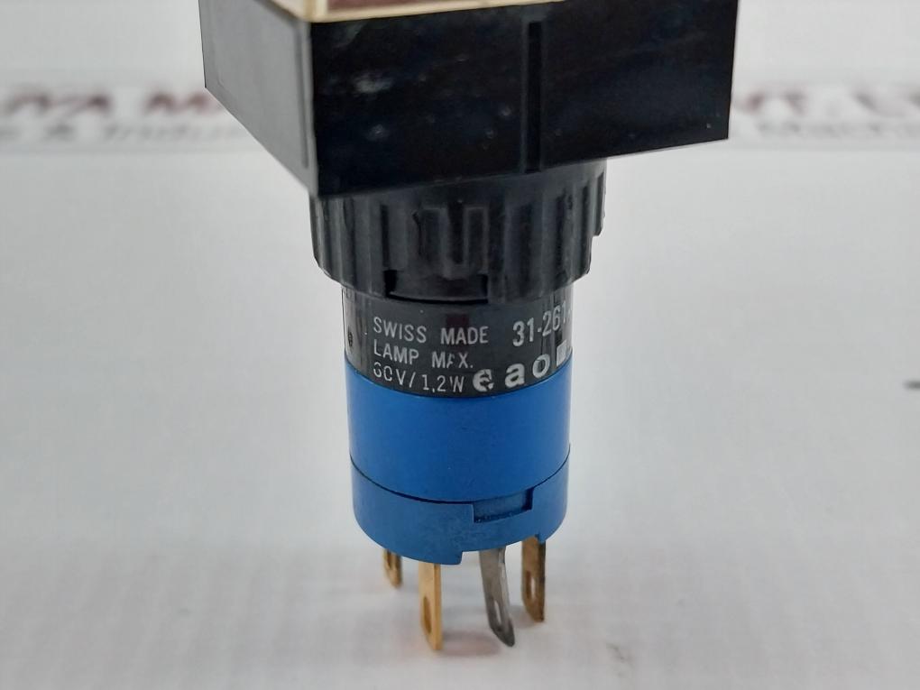 Lot OF 2X EAO 31-261.022 Actuator 300V AC 5A