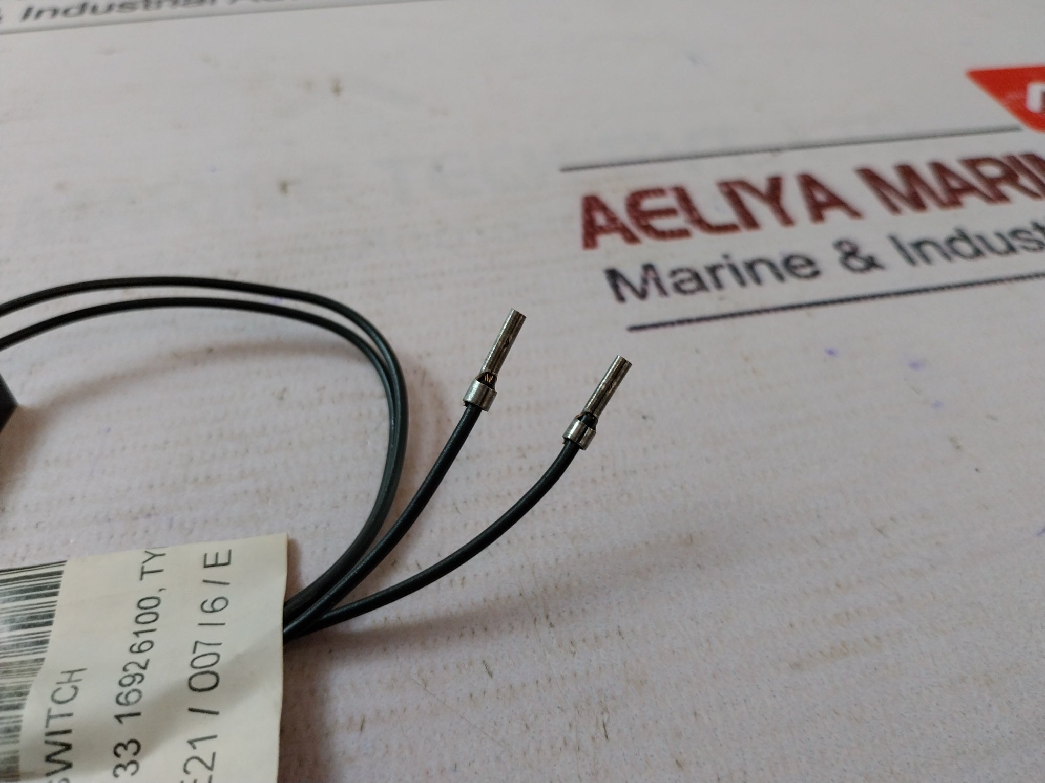 Lot of 2X Hamlin 59145-010 Reed Sensor 33 1692 6100 62.036 8001-8274