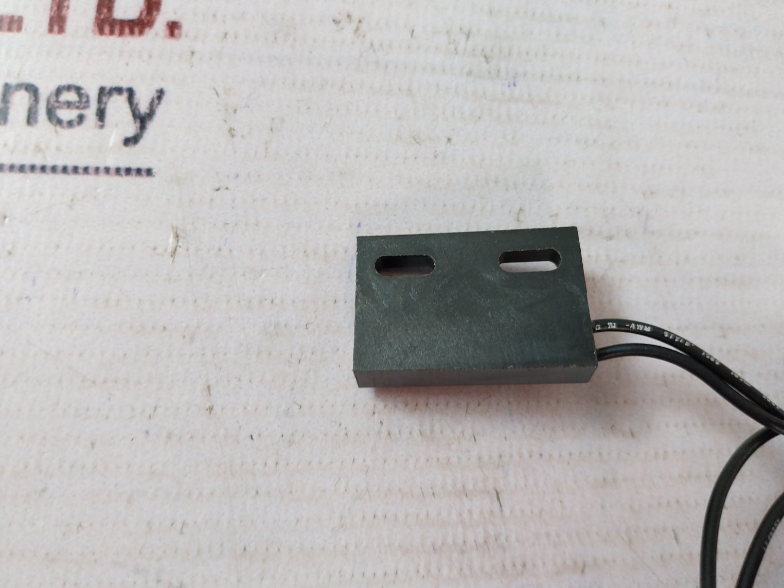 Lot Of 2X Hamlin 59145-010 Reed Sensor 33 1692 6100