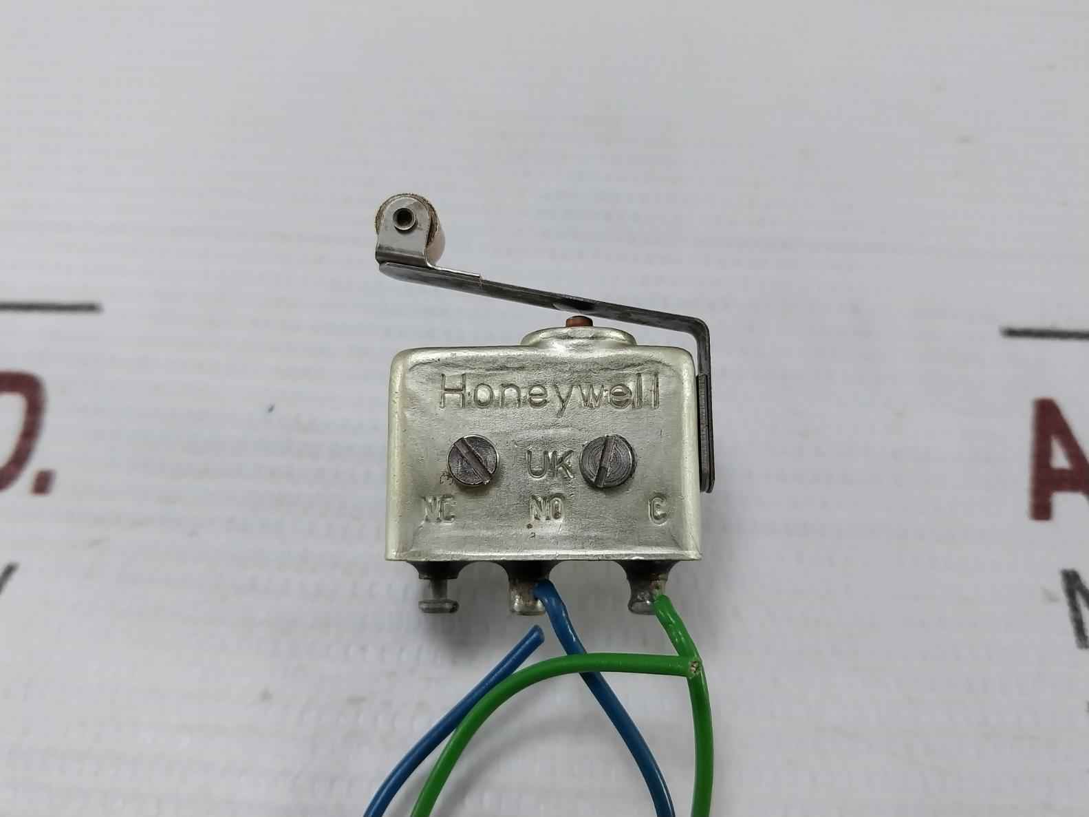 Lot Of 2X Honeywell 1Se1-t Micro Switch Je-5