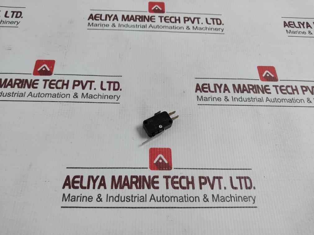 Lot Of 2X Honeywell V3L-1108-d8 Micro Switch 10A 1/3Hp 125 250Vac