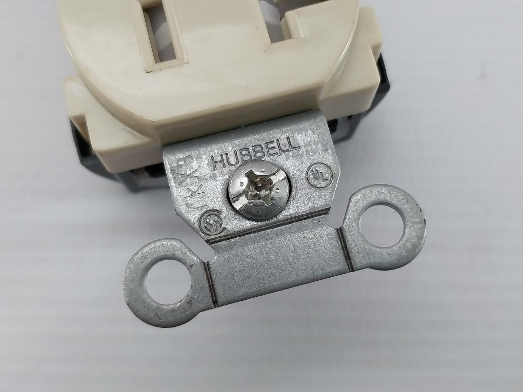 Lot Of 2X Hubbell Spec Grade Duplex Receptacle 20A 125V