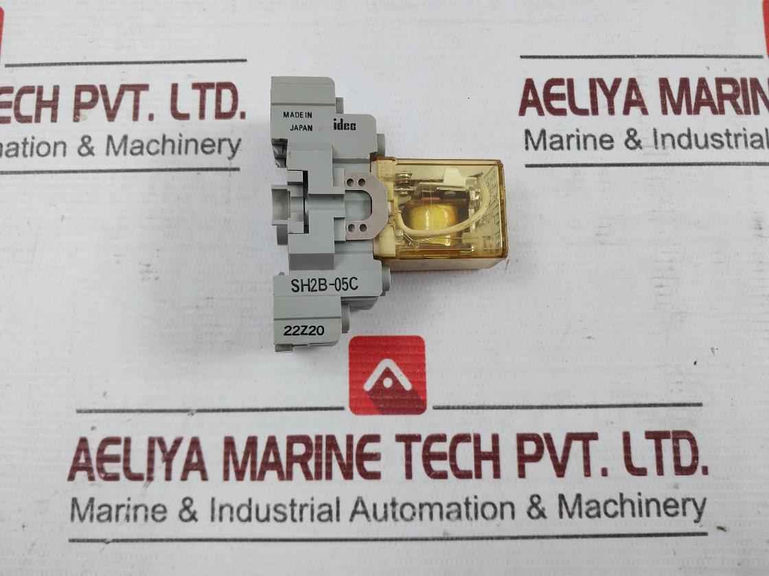 Lot Of 2X Idec Rh2B-ul Power Relay With Base Ac220V 7.5A 120Vac Sh2B-05C