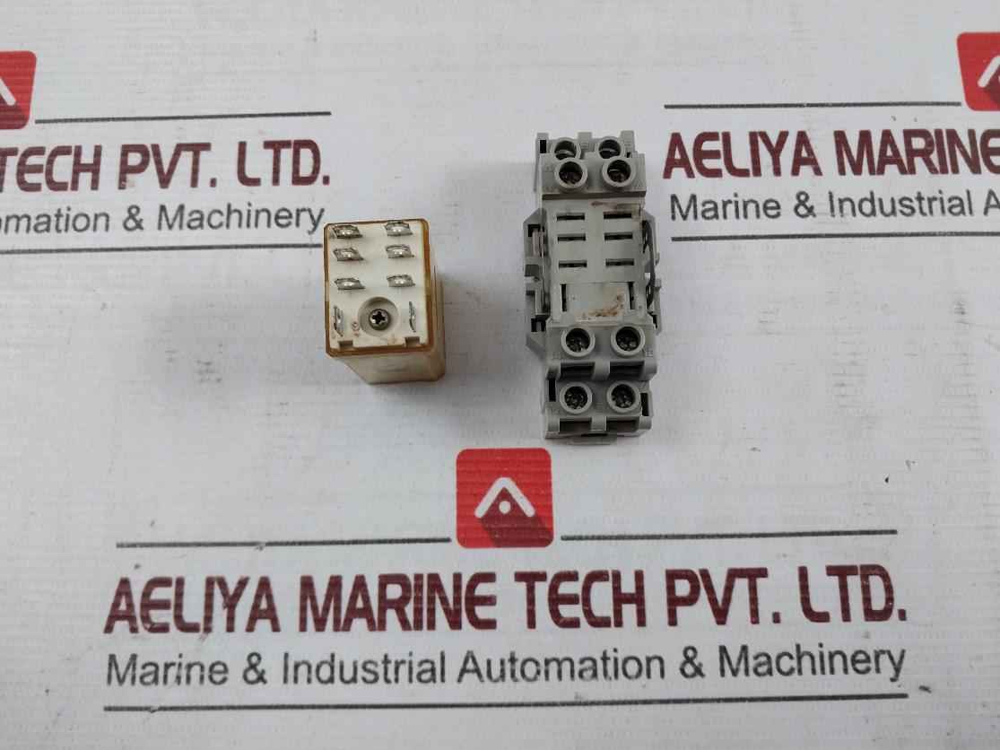 Lot Of 2X Idec Rh2B-ul Power Relay With Base Ac220V 7.5A 120Vac Sh2B-05C