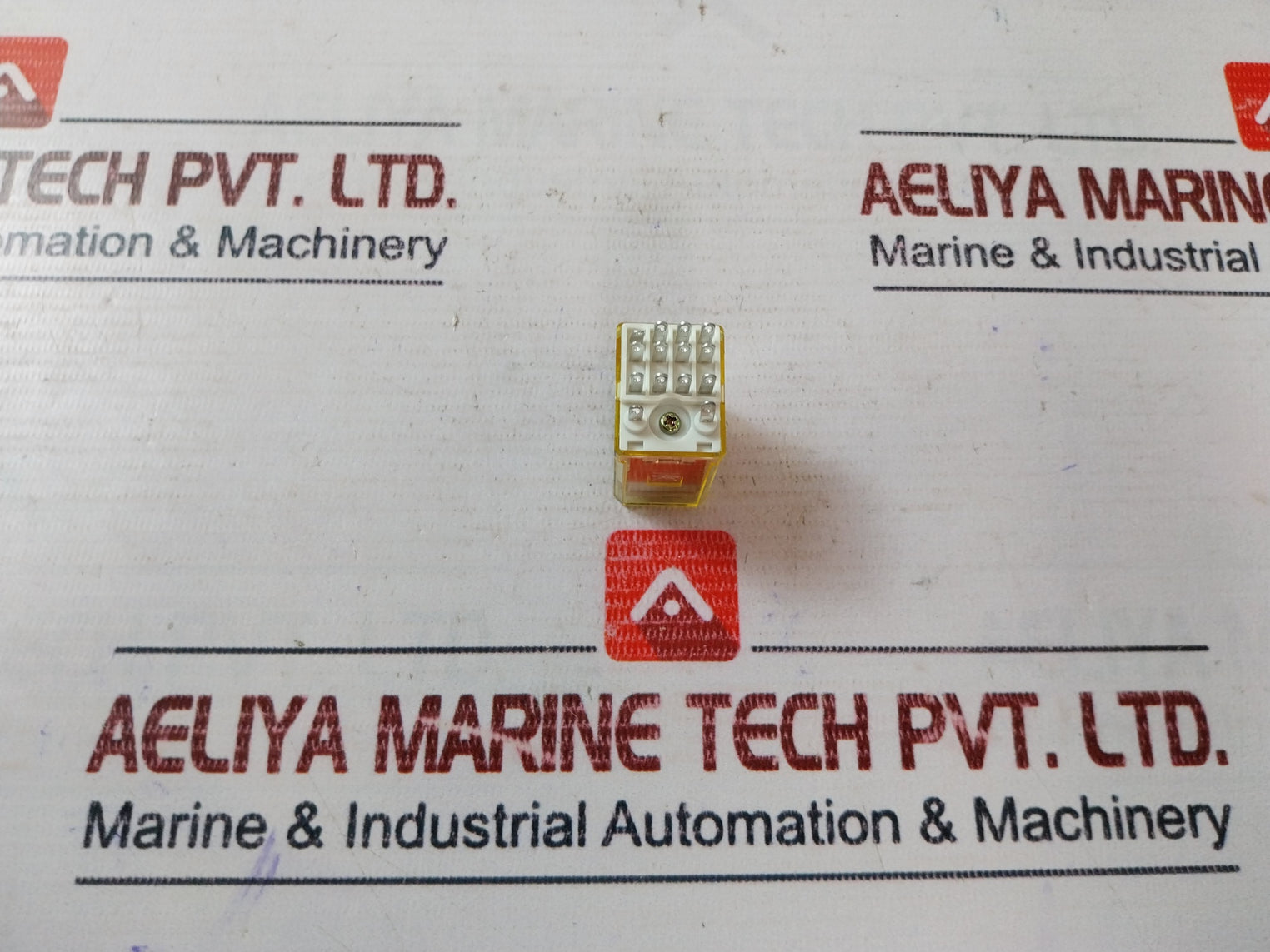 Lot Of 2X Idec Ry4S-ul Control Relay Ac110-120V 50/60Hz