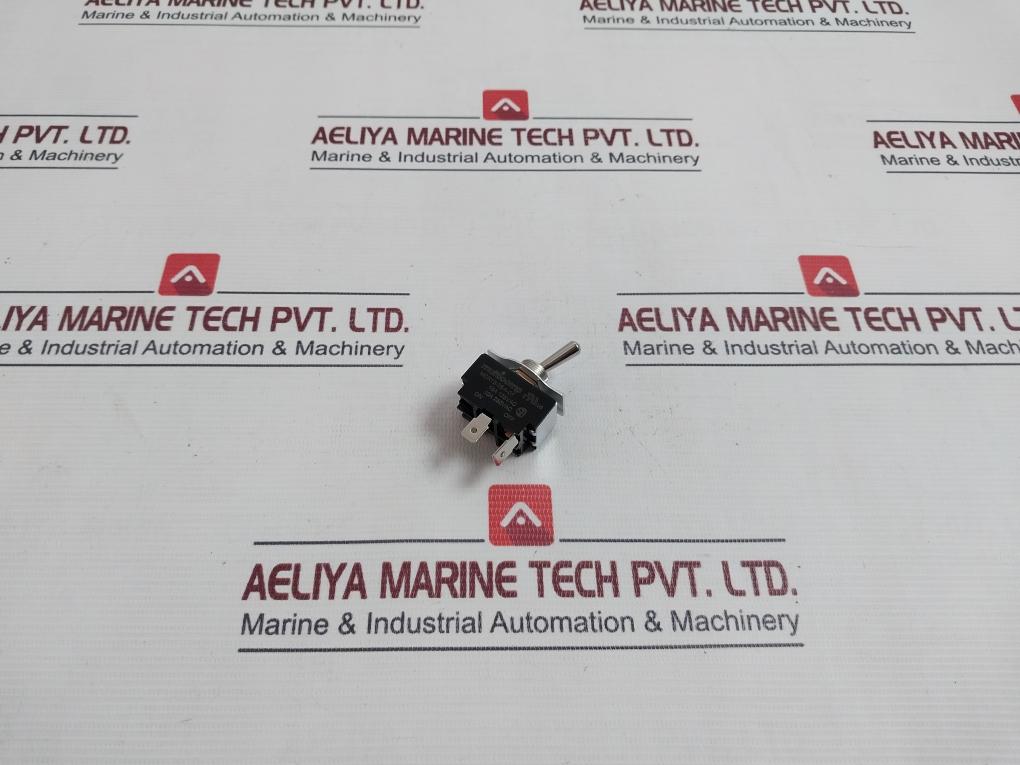 Lot Of 2X Multicomp Mcr13-28A-01 Toggle Switch On-off Spst Non Illuminated