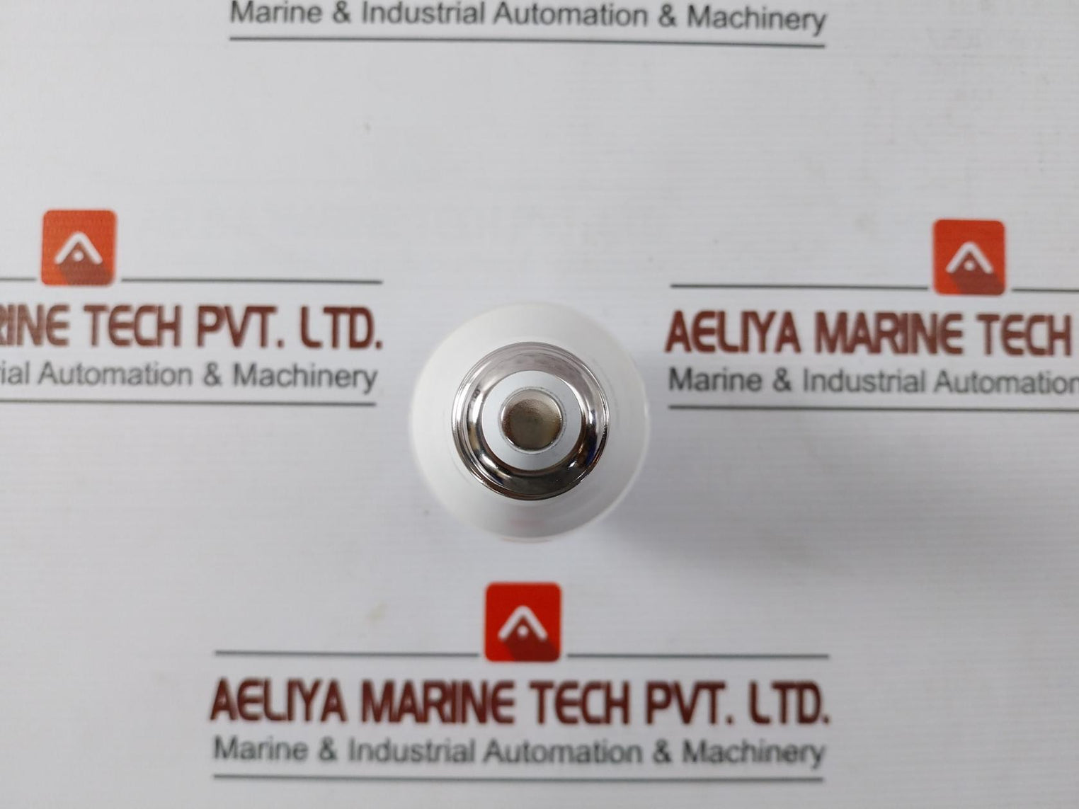 Lot Of 2X Ogmax 231004 Led Bulb 100–265Vac 9W