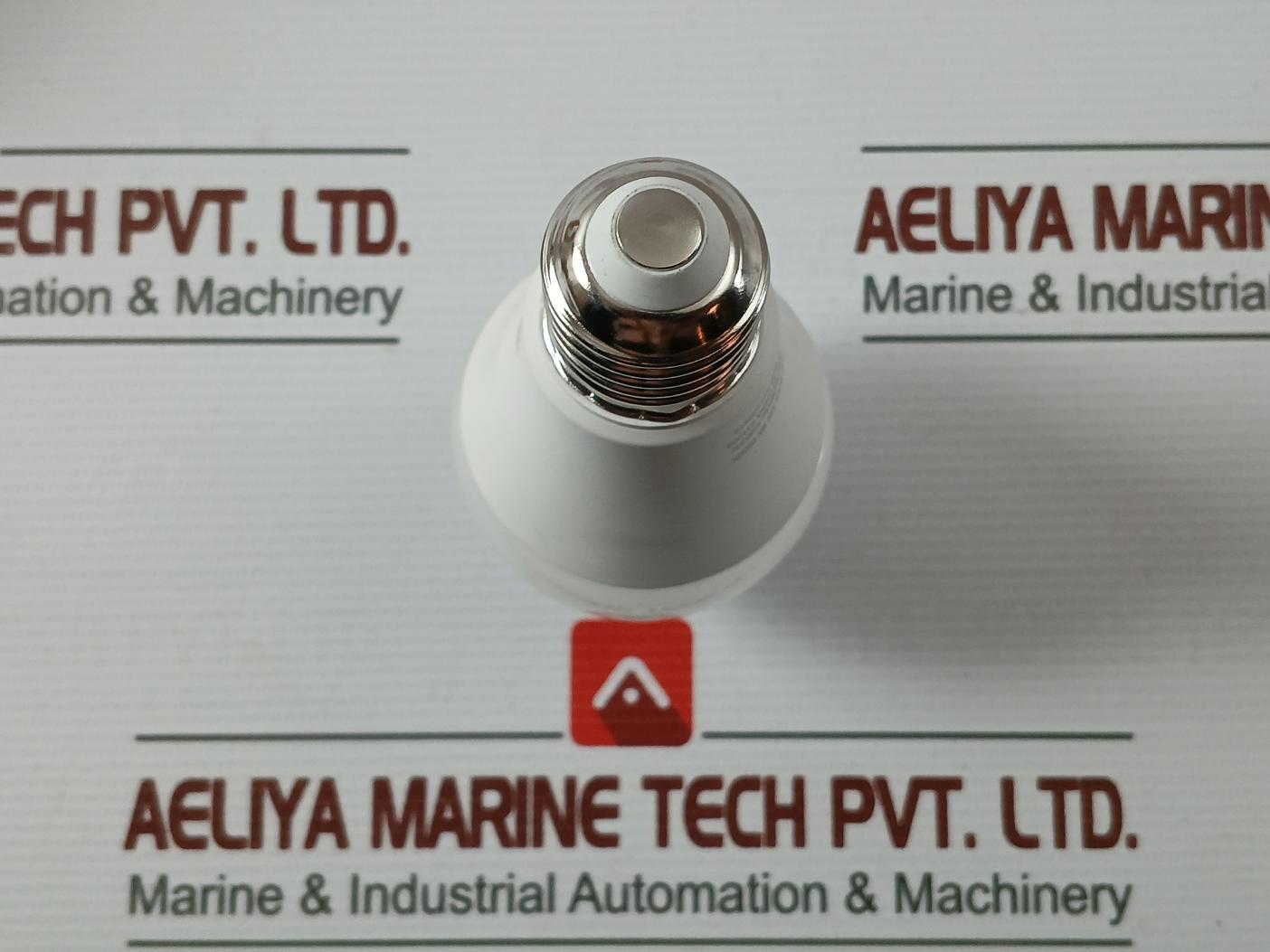 Lot Of 2X Ogmax E27 Led Bulb